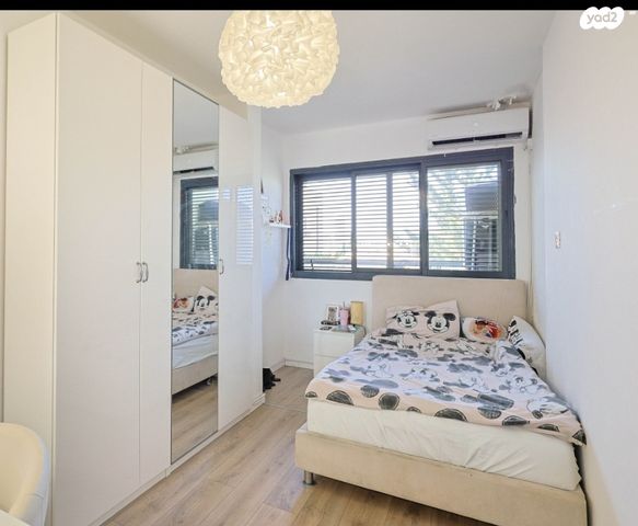 שועלי שמשון 7