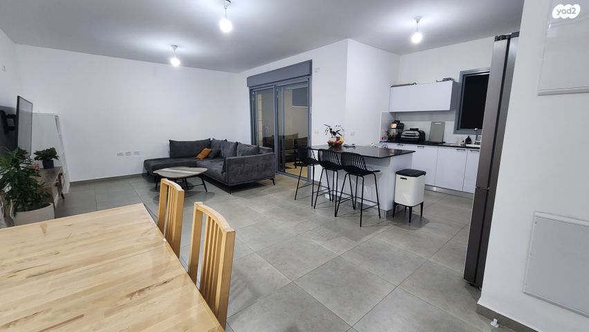 דירה, שרה אהרונסון 22, גדרה מזרח, גדרה