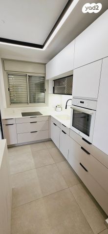 דירה, הרכס 7, נופי סלע, מעלה אדומים