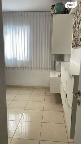 דירה, חפץ חיים 50, בן גוריון, אופקים