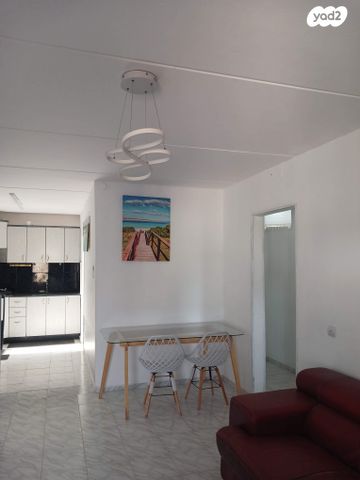 דירה, שדרות זלמן שז"ר 55, עין שרה, נהריה