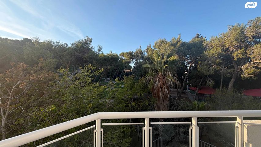 דירה, קרן היסוד 27, רוממה, חיפה