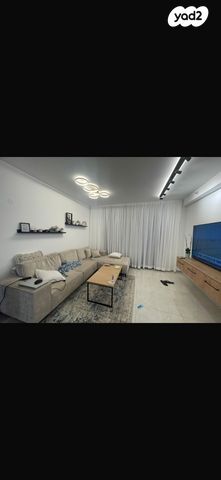 דירה, משה לוי 21, נאות שמיר, רמלה