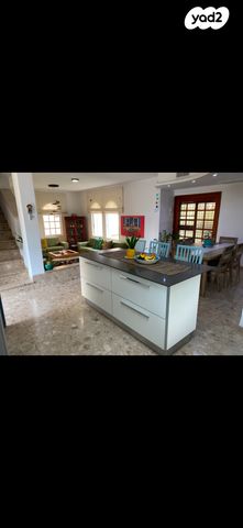 בית פרטי/ קוטג', מרגנית 16, בנה ביתך, קרית ים