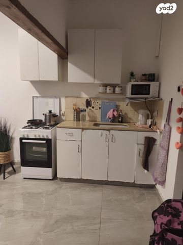 א.ד. גורדון 28