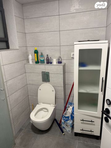 יחידת דיור, נחמיה 11, בית ונוף, כפר סבא