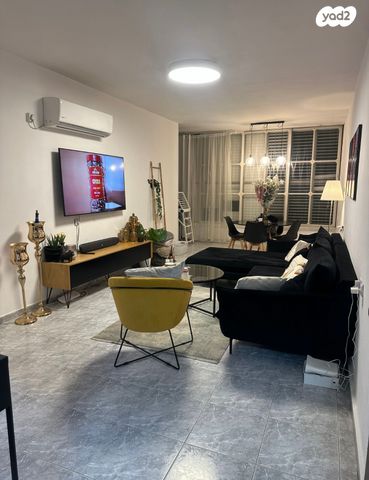 דירה, הרצל 97, ראשונים, ראשון לציון