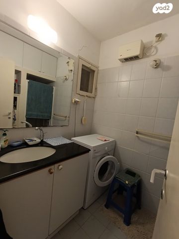 דירה, הרב מיימון 34, נווה שאנן, חיפה