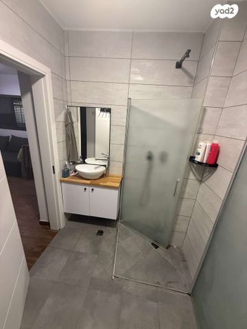 יחידת דיור, נחמיה 11, בית ונוף, כפר סבא