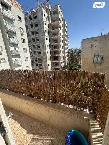 דירה, הרצל 19, הגבול רוטשילד, בת ים