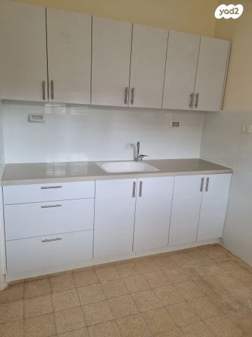 דירה, הרמן צבי שפירא 28, המרכז השקט / מרכז העיר, פתח תקווה