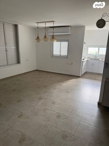 דירה, פדויים 4, מגדיאל, הוד השרון