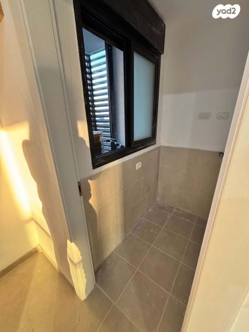 דירה, צפרירים 4, מרכז הכרמל, חיפה