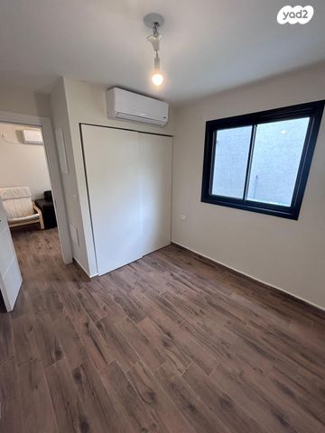 יחידת דיור, האלונים 30, לפיד, לפיד