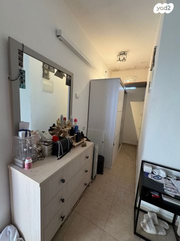 ברל כצנלסון 21