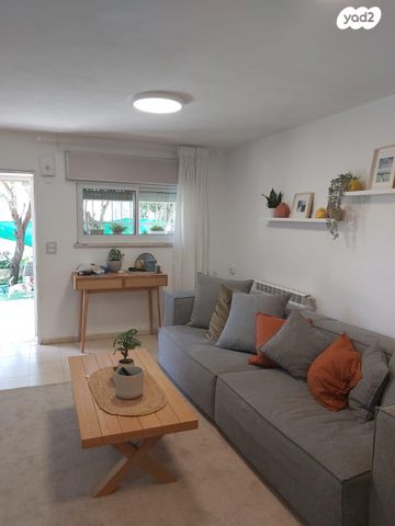 יחידת דיור, הזמיר 9, שכונה ד', מבשרת ציון