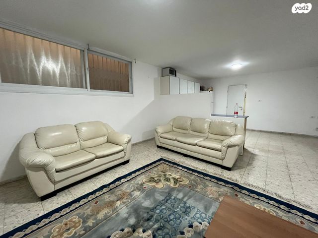 דירת גן, הבריגדה היהודית 30, גלי הים, נתניה