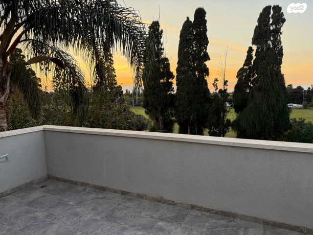 דירה, יחדיו 1, שמרת, שמרת