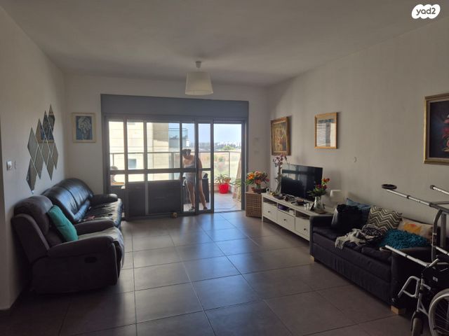 דירה, שדרות יצחק רבין 13, רמת אמיר, קדימה צורן