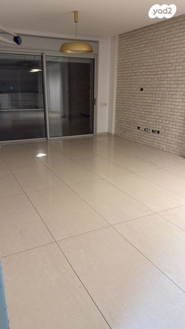 דירה, חזון אי"ש 6, רחובות הצעירה, רחובות