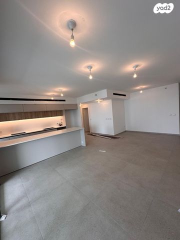 דירה, יונה וולך 7, גרין פארק החדשה, הוד השרון