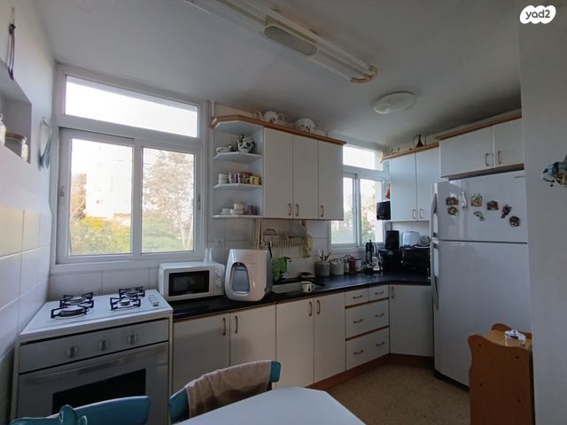 דירה, הרב מיימון 34, נווה שאנן, חיפה