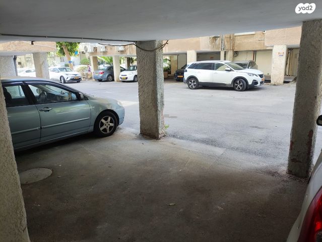 חניה, הדר 13, שכונת גפן, רמת גן