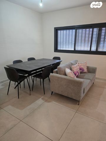 דירה, דבורה עומר 2, נאות שדה, רעננה