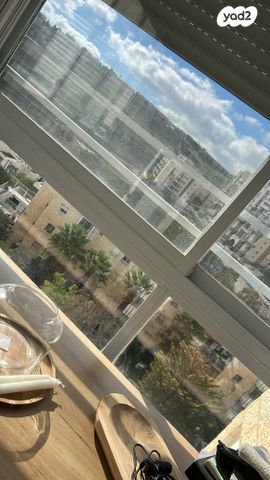 דירה, יעקב רז 19, ארמון הנציב, תלפיות מזרח, ירושלים