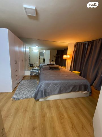 יחידת דיור, קהילת בבל 13, גולן, רמת השרון