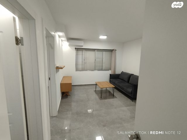 רחבת אחזיה 3