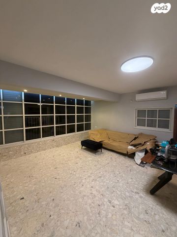 דירה, שפרינצק 29, מרכז, קרית עבודה, חולון