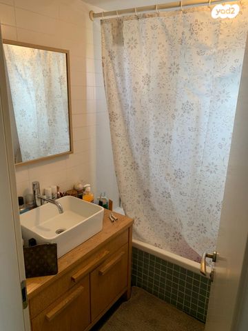 דירה, הכרמל 6, נווה צדק, תל אביב יפו