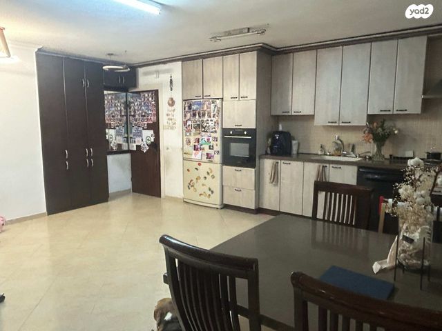 דירה, שדרות ששת הימים 10, ניר אביב, תל אביב יפו