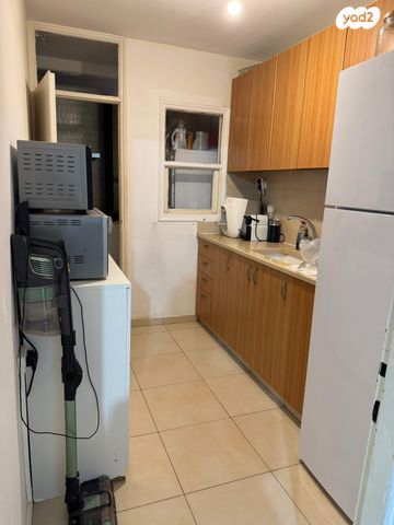 דירה, הצנחנים 8, נווה שרת, תל אביב יפו