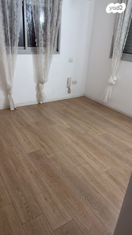 דירה, חזון אי"ש 6, רחובות הצעירה, רחובות