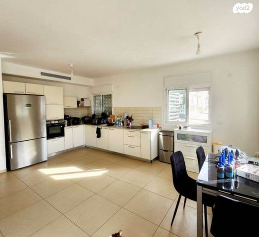 דירה, החרוב 5, שאר העיר, טירת כרמל