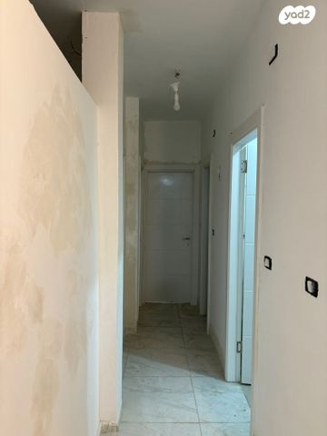 בית פרטי/ קוטג', גאולים 4, רסקו א', חולון