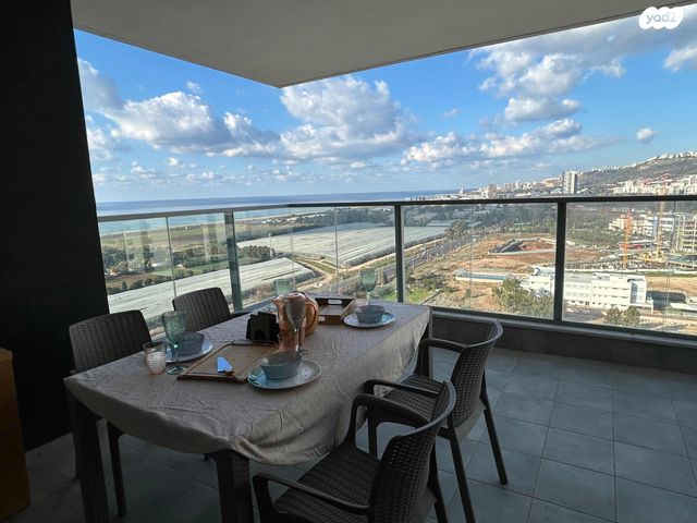 דירה, דולפין 1, גלי כרמל, טירת כרמל