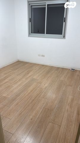 דירה, חזון אי"ש 6, רחובות הצעירה, רחובות