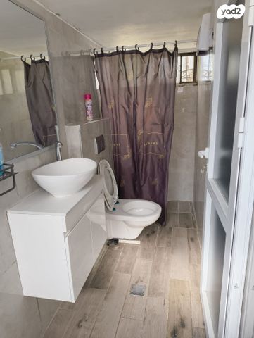 יחידת דיור, ורבורג 8, קרית היובל, ירושלים