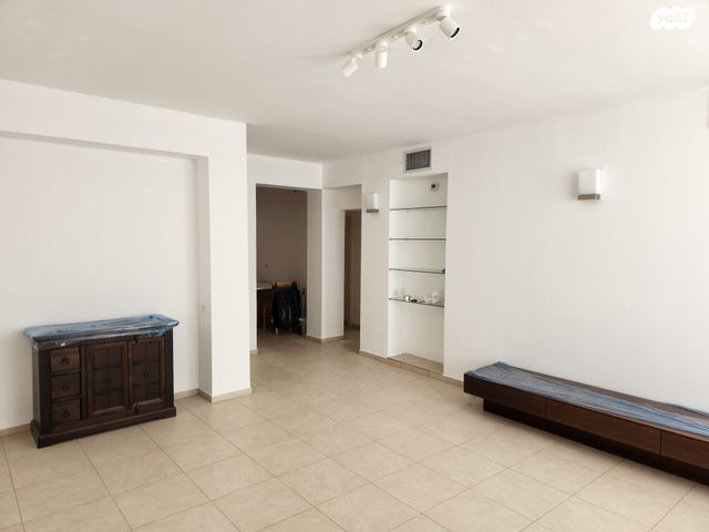 ז'בוטינסקי 43