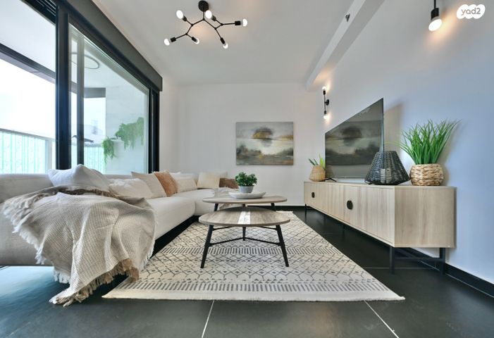 דירה, הרב הרצוג 17, לב העיר, בת ים