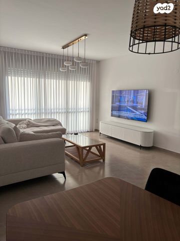 י"א הספורטאים 28