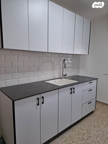 מבוא ערמון 7