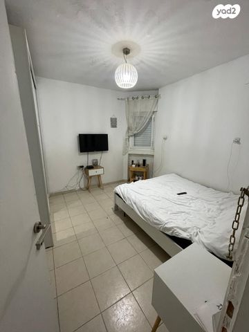 דירה, אלכסנדר רובוביץ' 2, ארמון הנציב, תלפיות מזרח, ירושלים