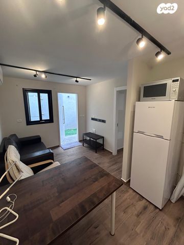 יחידת דיור, האלונים 30, לפיד, לפיד