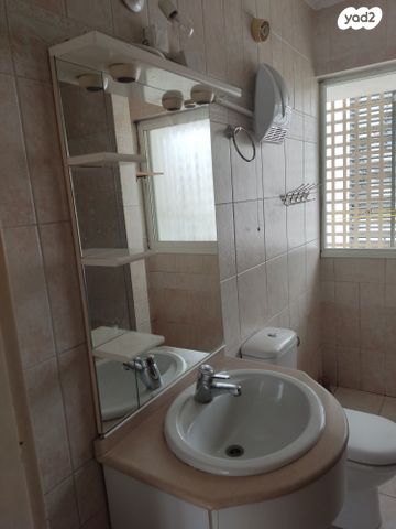 דירה, בורוכוב 35, בורוכוב, גבעתיים