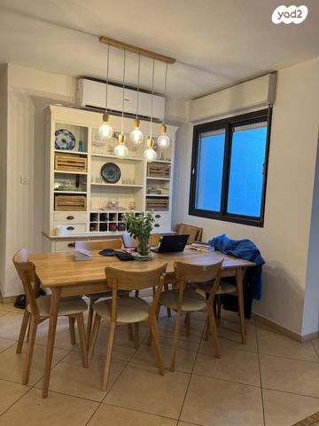 דירה, שדרות אמנון ותמר 16, גני הרצליה, הרצליה