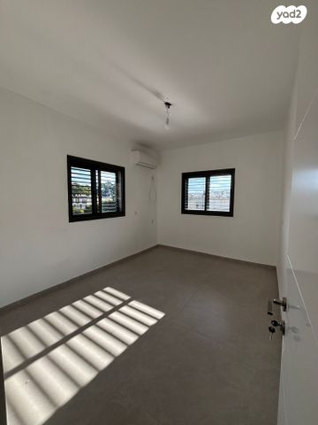 דירה, הגנים 5, מרכז העיר, סביניה, הוותיקה, קרית ביאליק